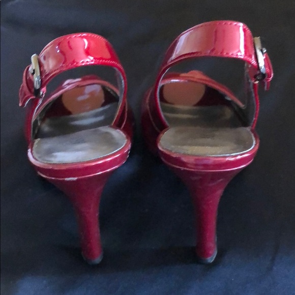 Anne Klein Dark Red Patent Leather Sandals, Sz 7 - Picture 5 of 8